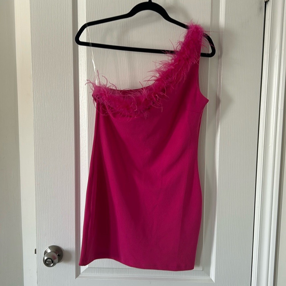 Mini pink party dress